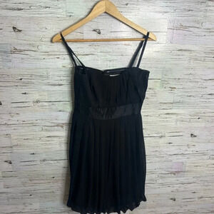 White House black market pleated dress black size  6
